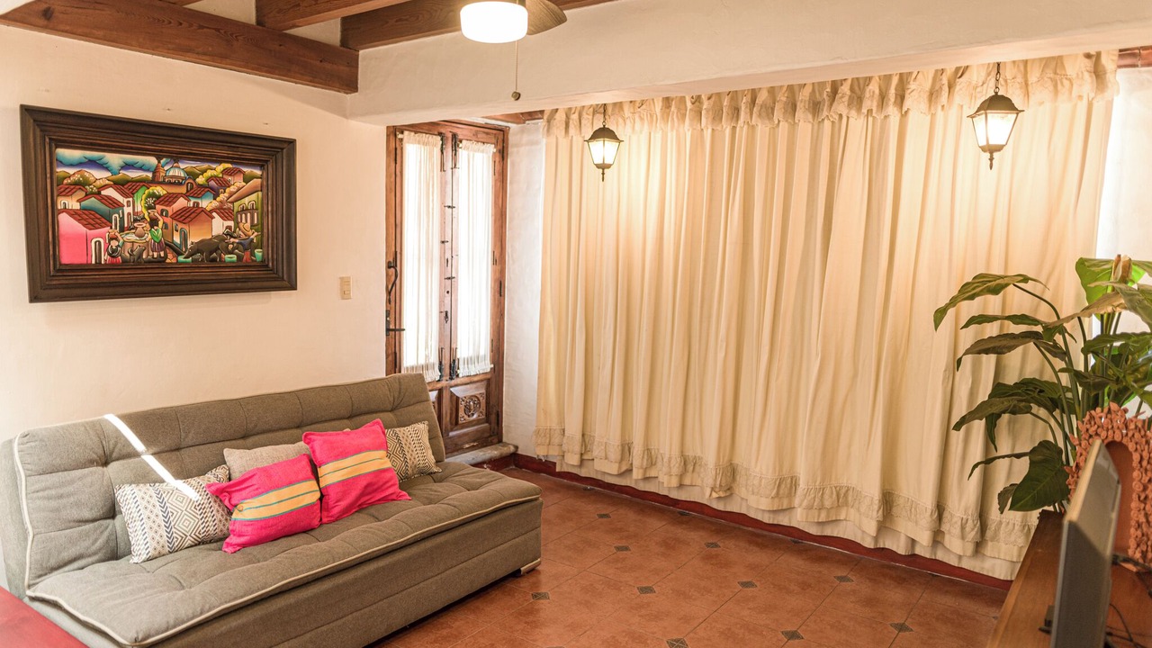 Photo of Livingroom in Historic Centre