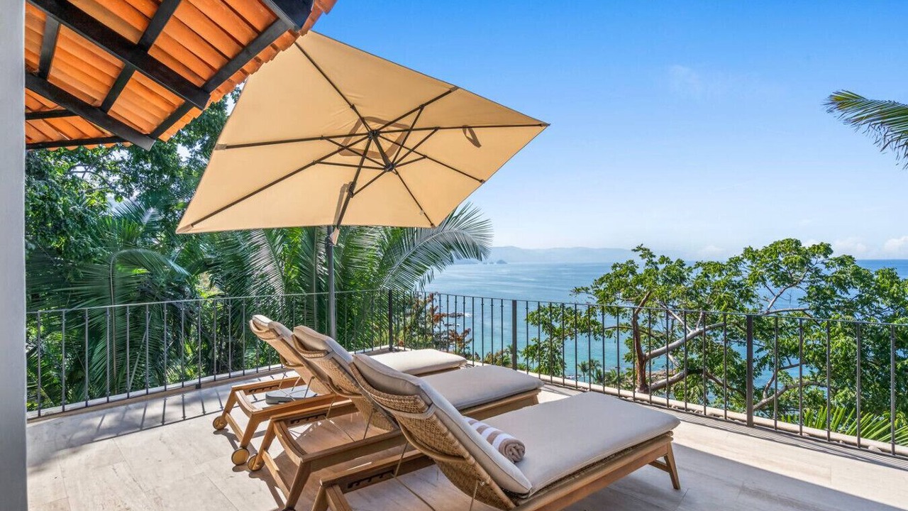 Photo of Patio Balcony in Conchas Chinas