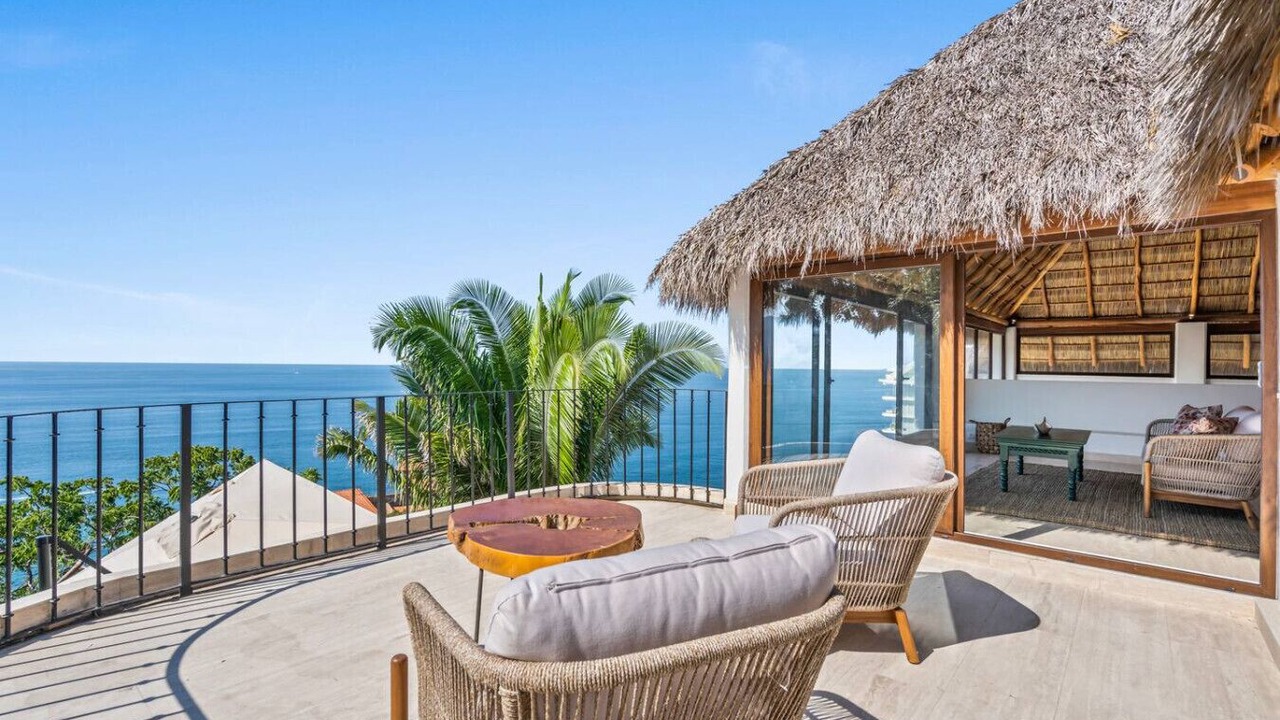 Photo of Patio Balcony in Conchas Chinas