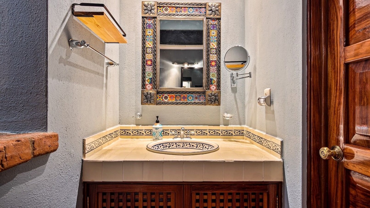 Photo of Bathroom in Romantic Zone