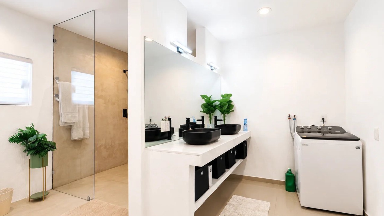 Photo of Bathroom in Los Ramblases
