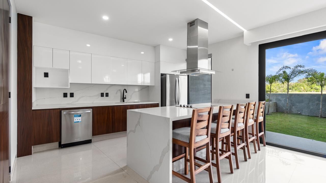 Photo of Kitchen in Flamingos