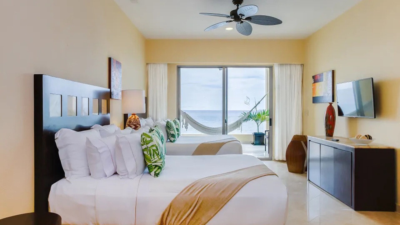 Photo of Bedroom in South Shore Hotel Area