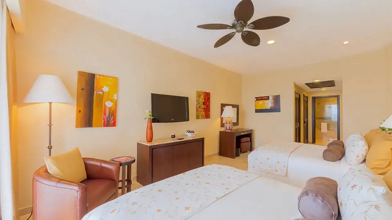 Photo of Bedroom in South Shore Hotel Area