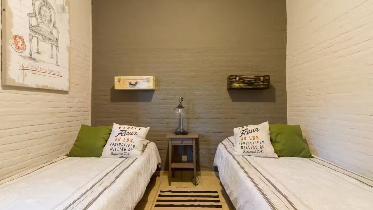 Photo of Bedroom in Raquet Club