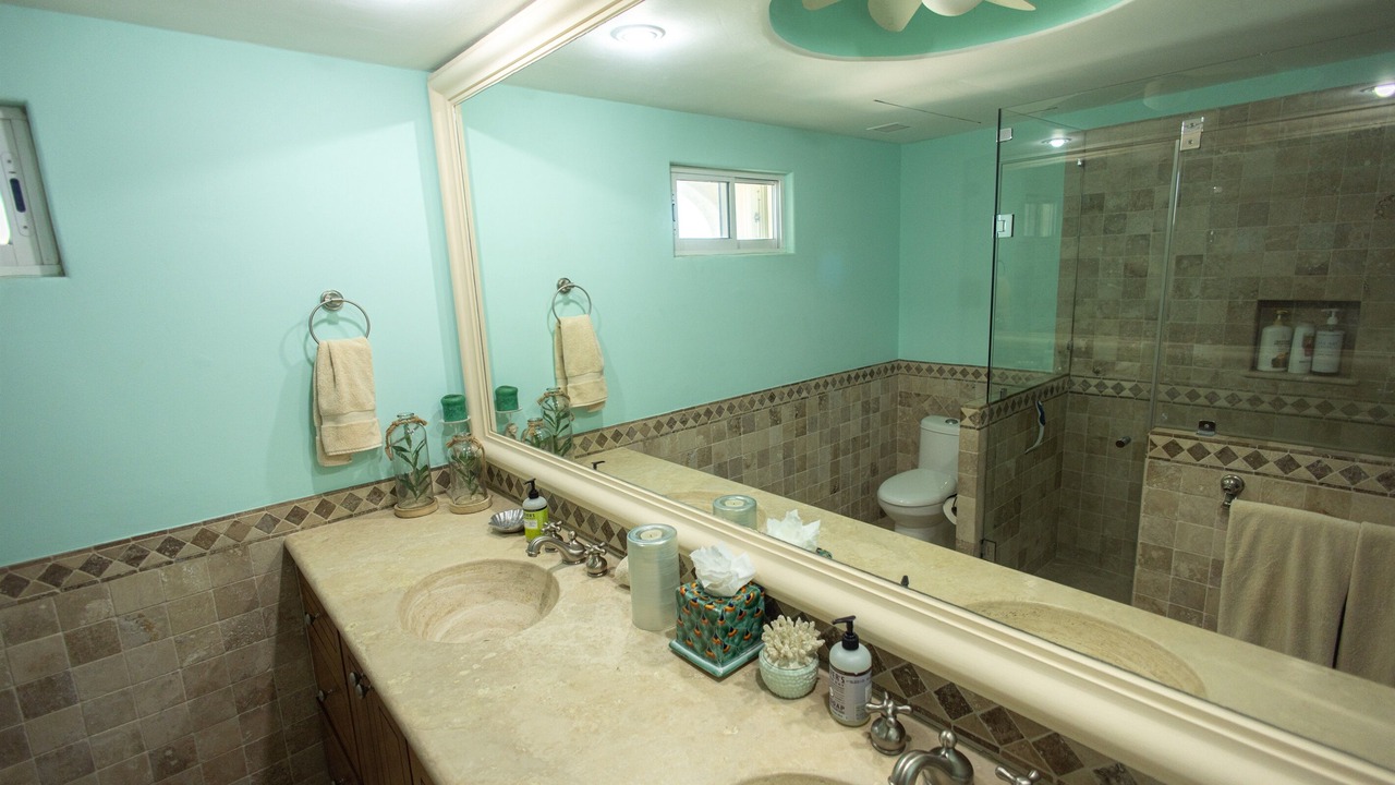 Photo of Bathroom in Zona Hotelera
