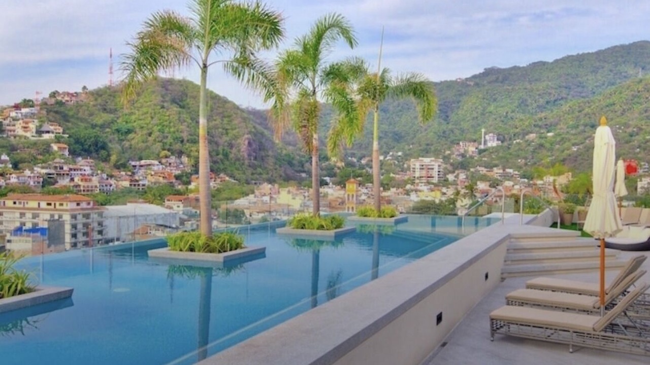 Photo of Outdoor in Romantic Zone