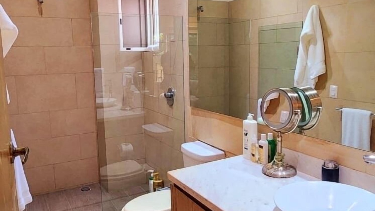 Photo of Bathroom in Romantic Zone