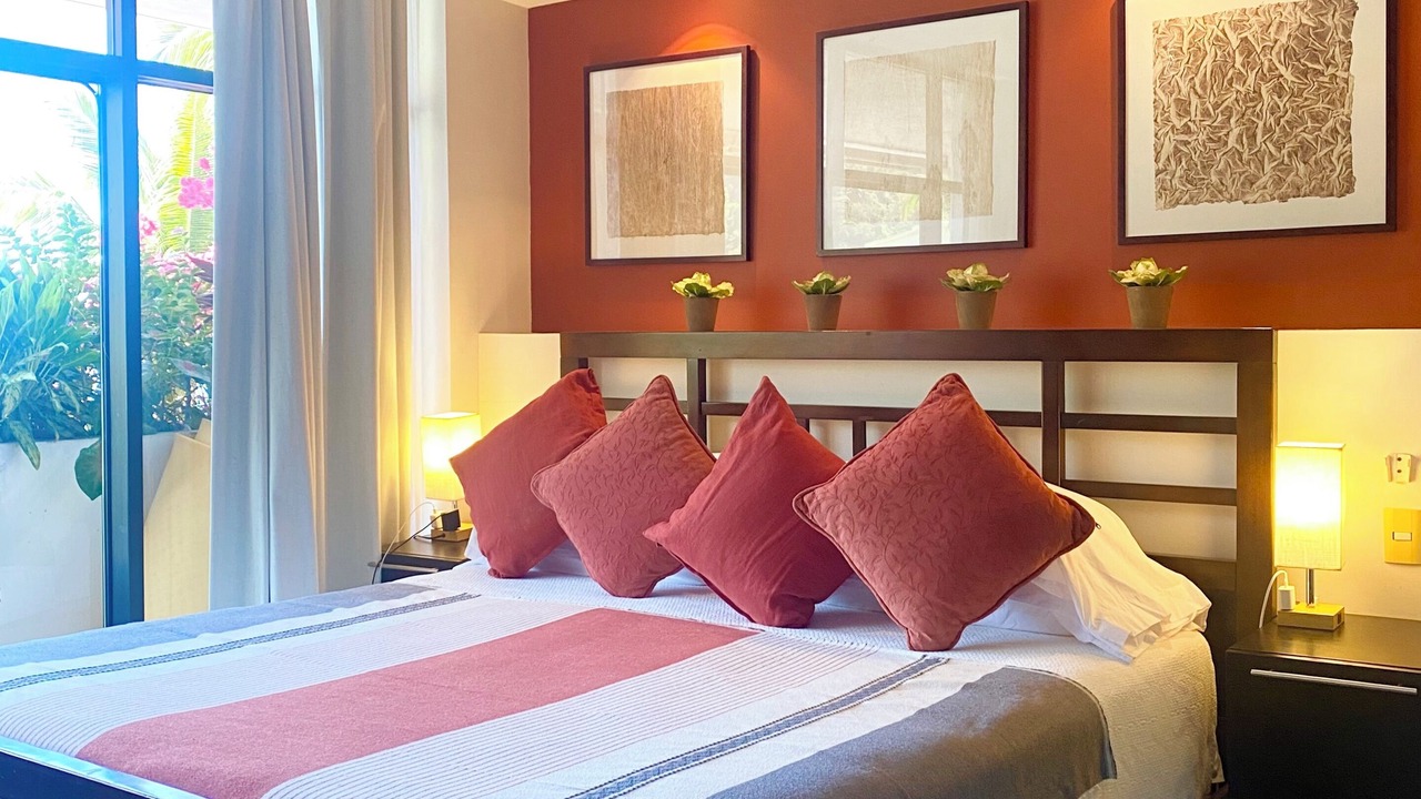 Photo of Bedroom in South Shore Hotel Area