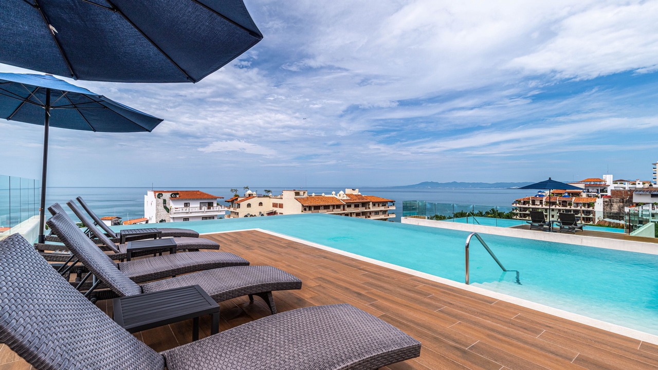 Photo of Outdoor in Romantic Zone