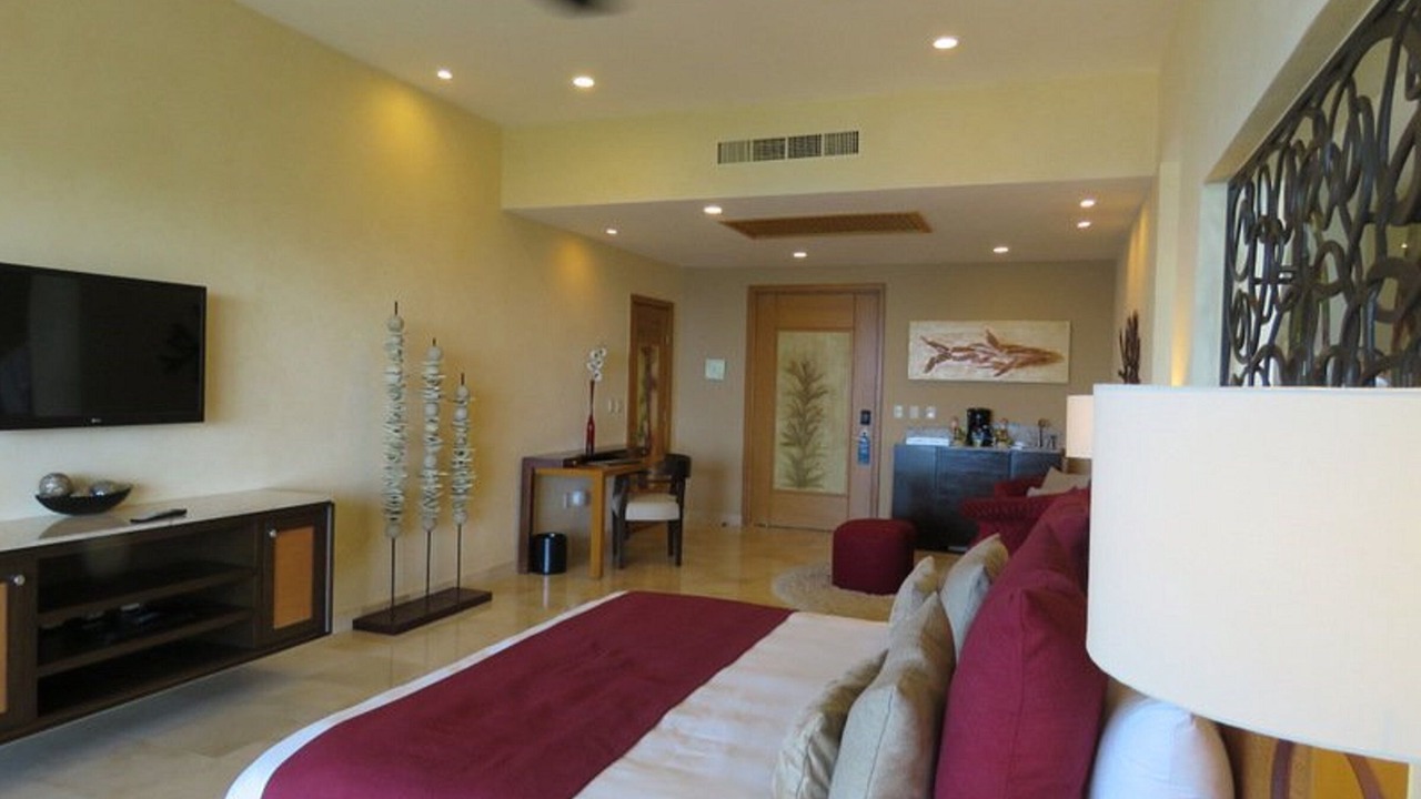 Photo of Bedroom in South Shore Hotel Area