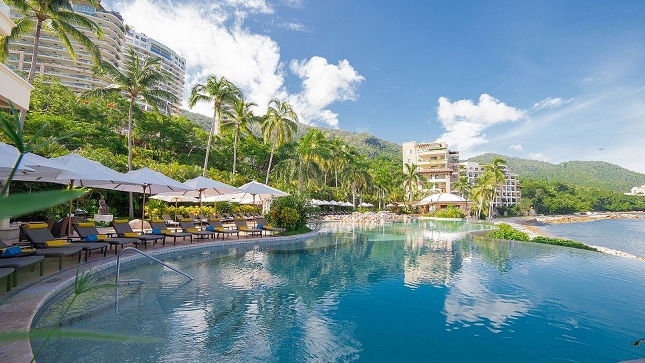 Photo of Outdoor in South Shore Hotel Area