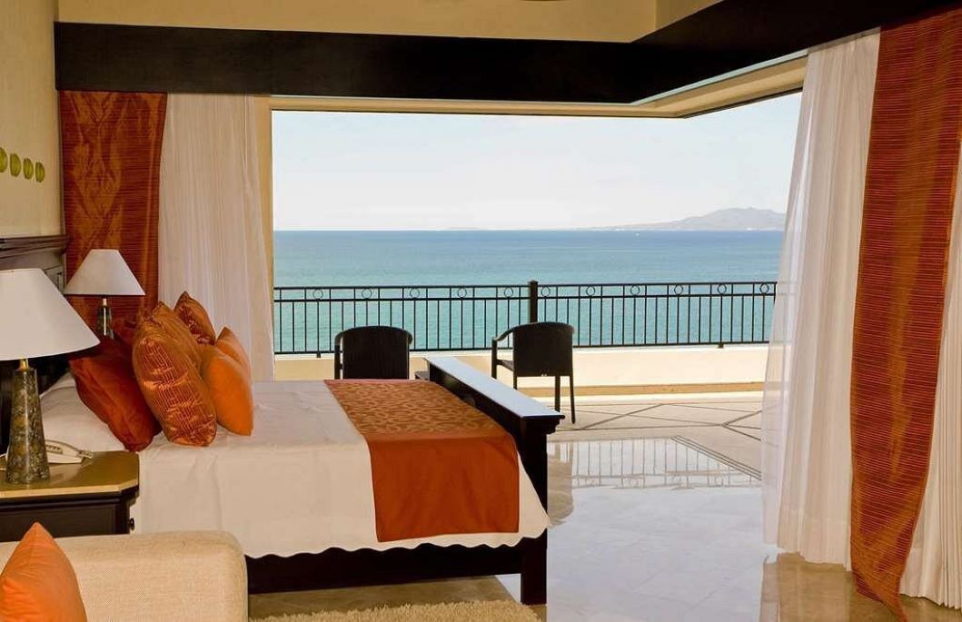 Photo of Bedroom in South Shore Hotel Area