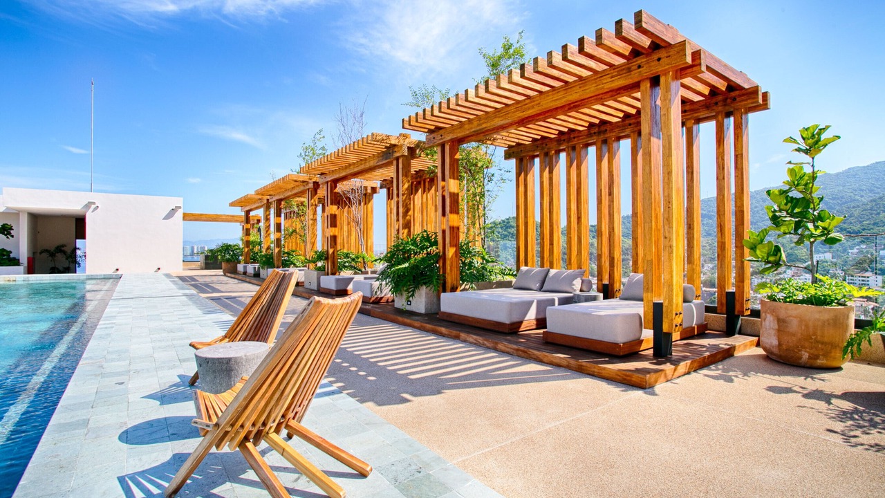 Photo of Outdoor in Romantic Zone