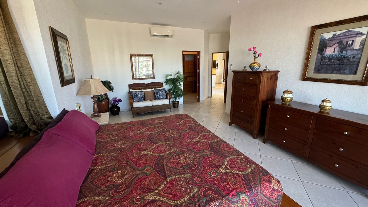 Photo of Bedroom in Romantic Zone