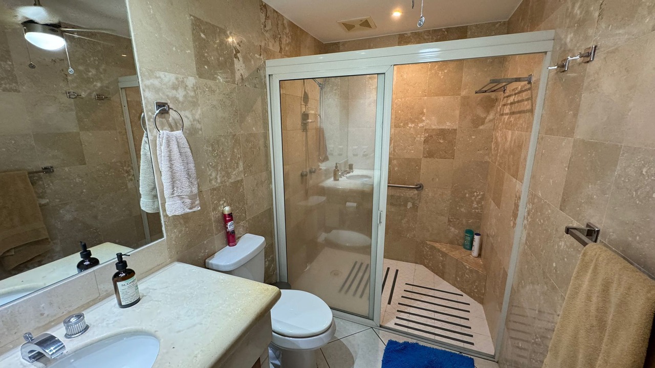 Photo of Bathroom in Romantic Zone