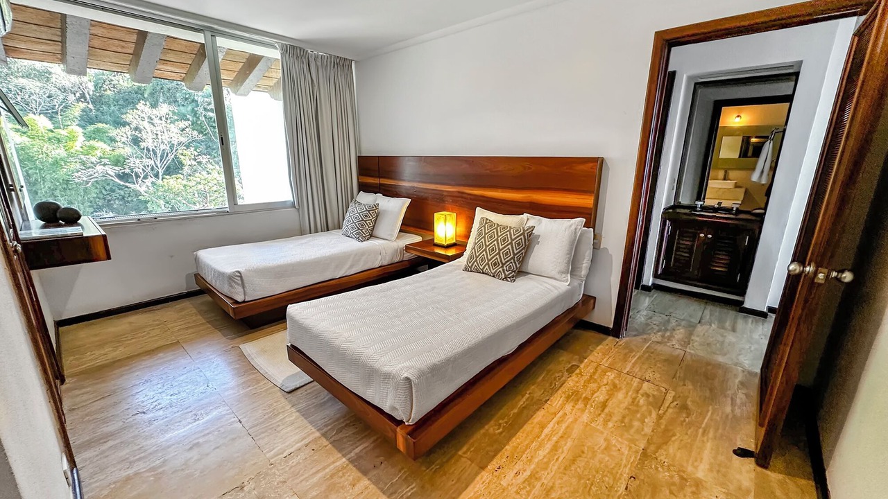 Photo of Bedroom in South Shore Hotel Area