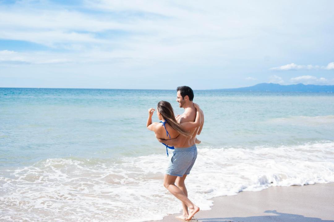 Photo of Others in Romantic Zone