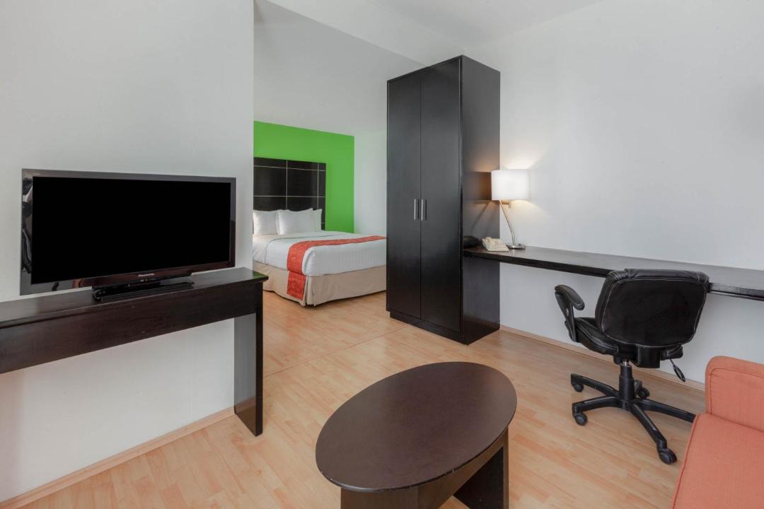 Photo of Others in Angelopolis