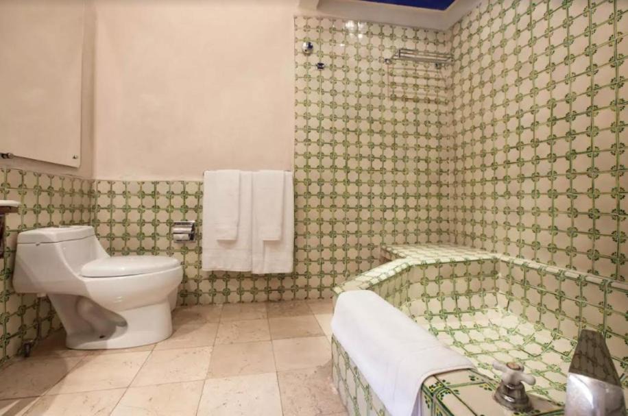 Photo of Bathroom in Acapantzingo