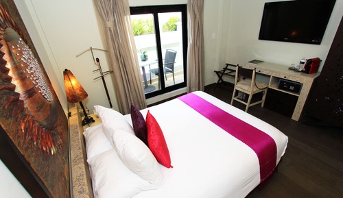 Deluxe Room, 1 Queen Bed