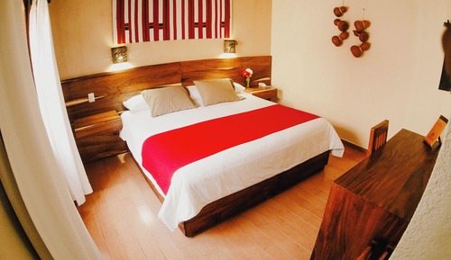 Standard Room, 1 King Bed