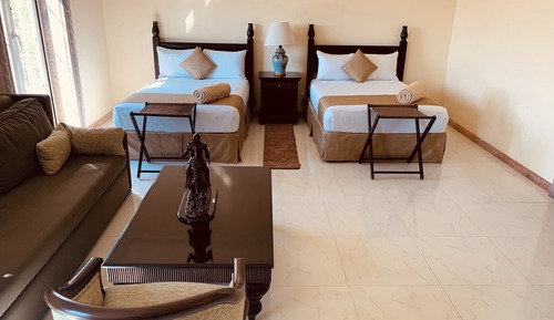 Deluxe Studio Suite, Multiple Beds, Non Smoking, Golf View (Jacuzzi)