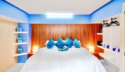 Comfort Condo, Partial Sea View