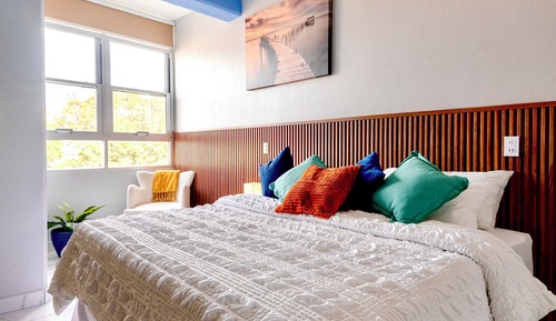 Deluxe Condo, Balcony, City View