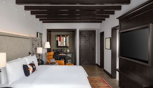 Deluxe Room, 1 King Bed