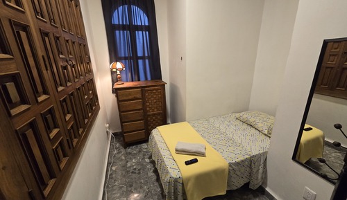 Economy Room