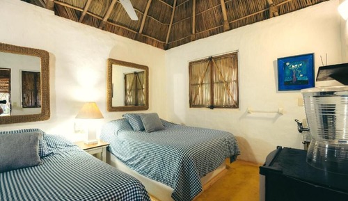 Standard Suite, Sea View