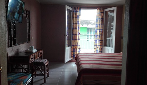 Double Room, 1 King Bed