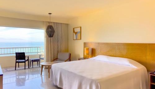 Deluxe Panoramic Bay View