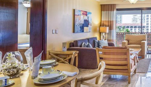 One-Bedroom Premium Master Suite with Garden View