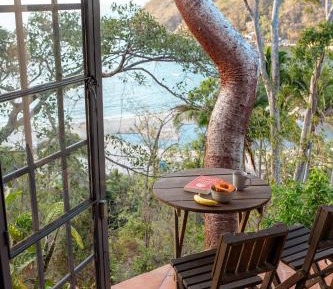 Family Room with Sea View