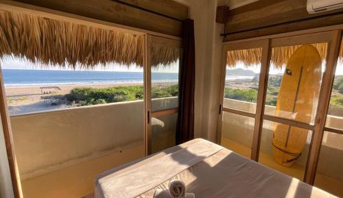 Deluxe Double Room with Balcony and Sea View
