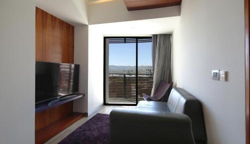 Superior King Suite