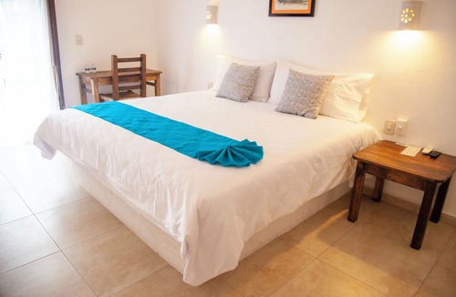 Sin Nombre Loc. San Blas Hotel | La Familia Hotel y Restaurante