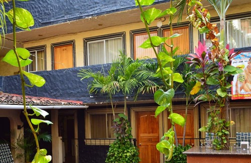 Romantic Zone Hotel | Hotel Mercurio - Caters to Gay Men