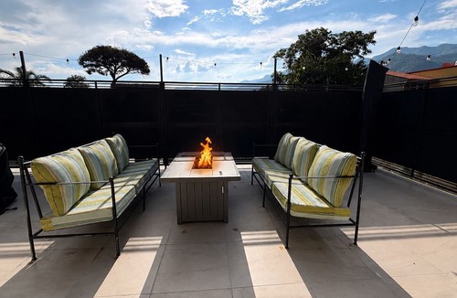 San Antonio Tlayacapan House | Ajijic Modern 2 Bedroom-ac-bikes-gym-pickleball Court-golf Cart-scooters