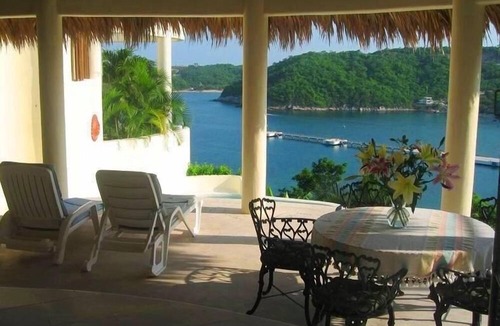 P Chahue Villa | Villa Punta Sta Cruz 3BR