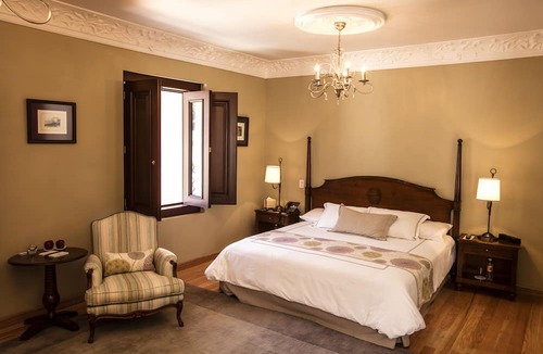 De La Presa Hotel | Villa Maria Cristina