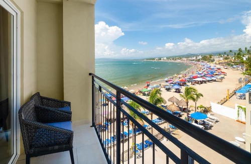 Rincon de Guayabitos Hotel | Decameron La Marina Guayabitos, Ramada All Inclusive Resort