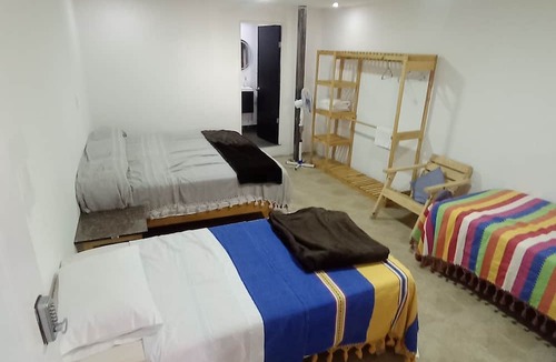 Ruta Independencia Cabin | Iguana Co-living