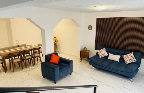 El Chiflon House | Casa Mayor