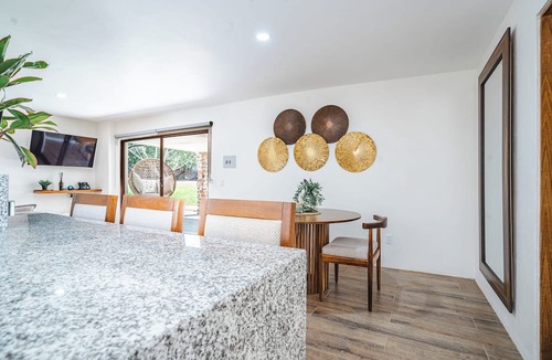 Cajititlan House | Bungalow with jacuzzi and lake view