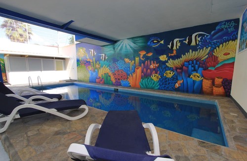 R Hotel | Hotel Xestalito
