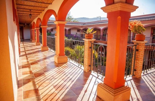 Mascota Hotel | Encanto de la Sierra Hotel
