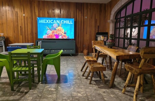 Centro Hostel | Uruapan, Michoacán Colonia Centro Av. 5 de Febrero #71
